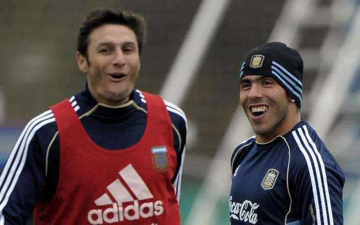 Zanetti spinge per Tévez: "Piace a tutti, è presto. Occhio alle sorprese"