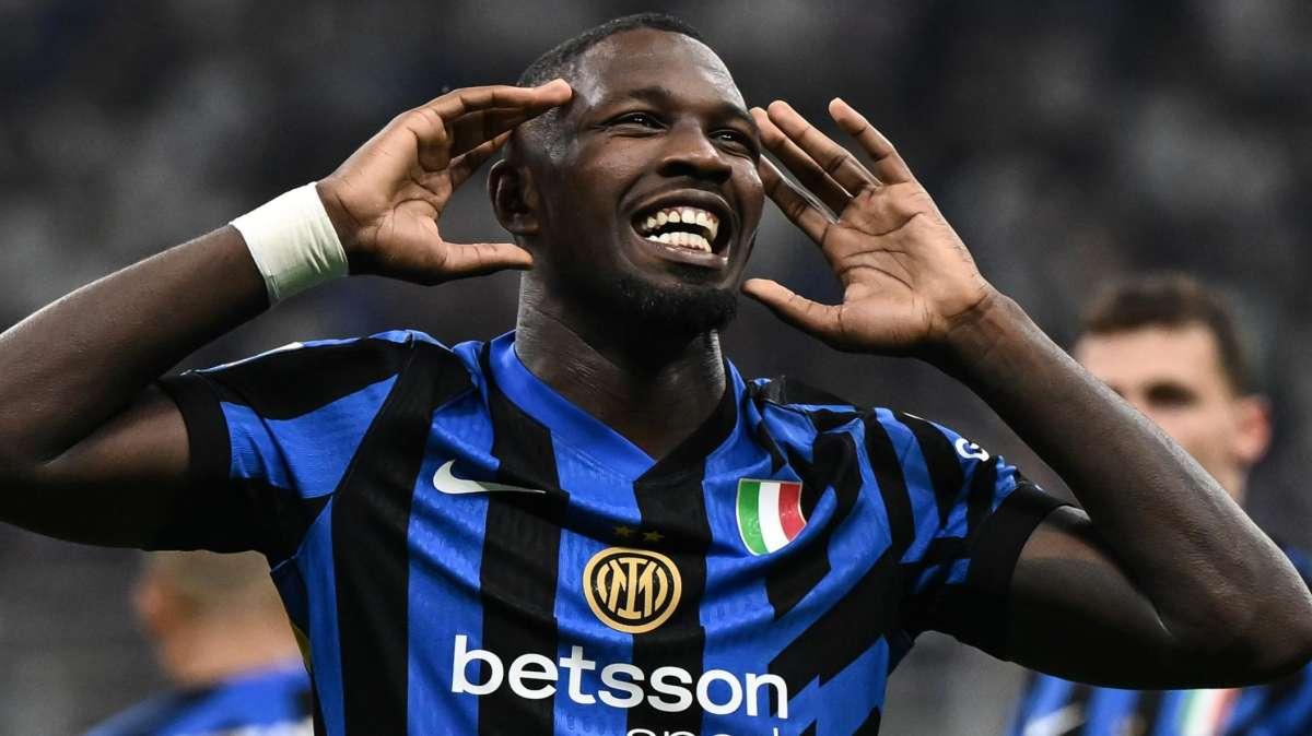 Quattro gol in tre partite: i tifosi dell'Inter votano Thuram come il Pirelli Player of the Month del mese di agosto