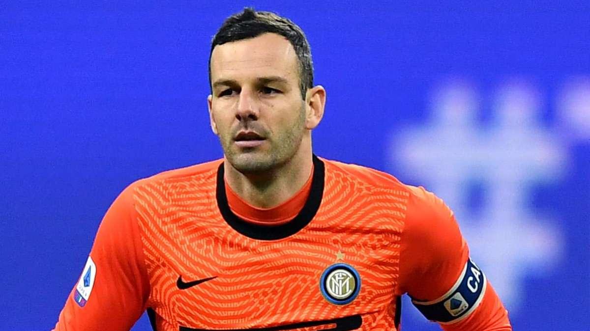 Handanovic a meno tre dalle 500 presenze in Serie A: nel mirino c'è Ciro Ferrara