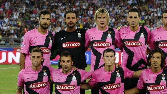 Un panettone Inter firmato... dallo sponsor Juve!