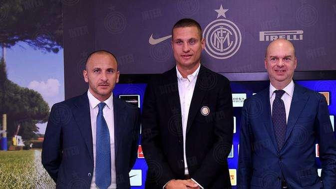 Vidic: "Inter grande club, ok il progetto.  Su fascia da capitano e difesa a 3..."