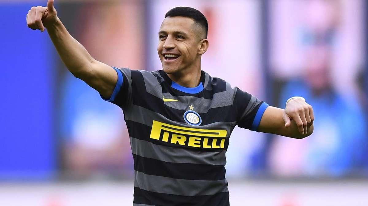Sanchez non perdona: gol lampo al Genoa dopo l'ingresso in campo. L'Inter celebra il Niño: "Meraviglia"