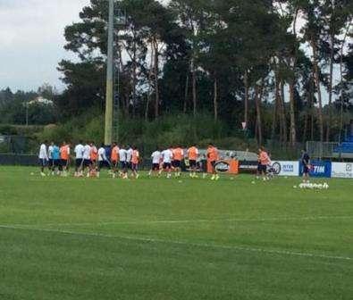 Iniziato l'allenamento odierno. Palacio lavora a parte
