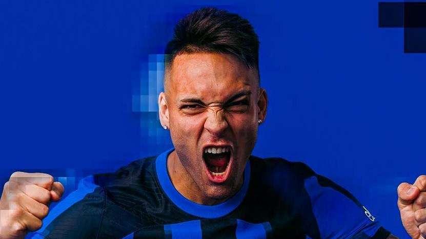 FOTO - La nuova maglia dell'Inter, nei minimi dettagli