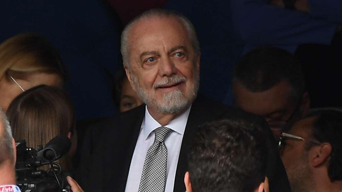 De Laurentiis indagato per falso in bilancio, il Napoli assicura: "Siamo sereni"