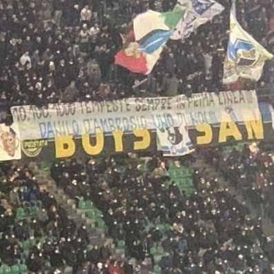 D'Ambrosio, l'omaggio della Curva: "Sempre in prima linea, uno di noi"