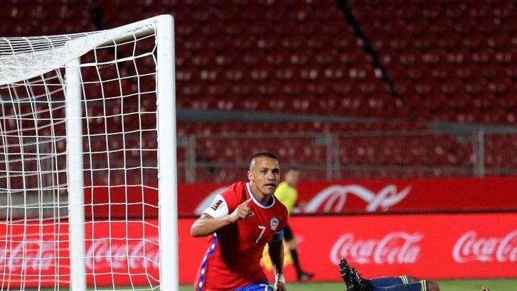 Sanchez supera Zamorano e diventa il giocatore con più gol nella storia della Roja