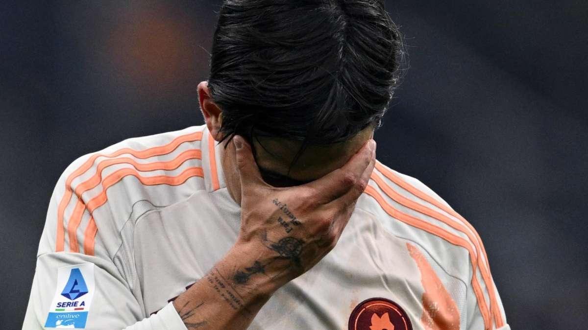 Roma, Dybala sotto i ferri: nei prossimi giorni l'argentino si sottoporrà a intervento chirurgico