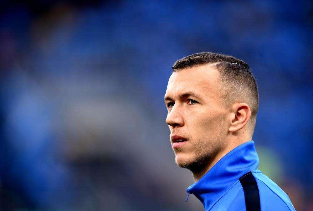 Perisic celebra le 100 presenze con la maglia dell'Inter