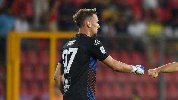Domani Inter-Cremonese, l'agente di Radu: "Nessuna rivalsa, vuole fare bene e tornare tra un anno"
