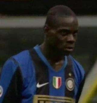 Cori anti-Balotelli, indagine a Torino