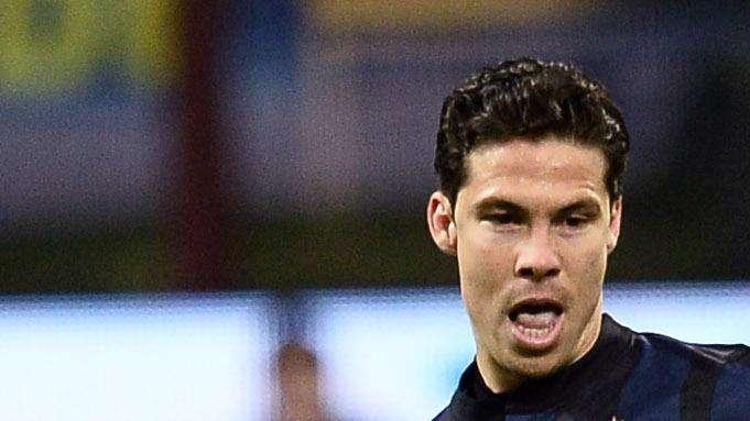 Hernanes assistman. Dall'esordio è lui il migliore