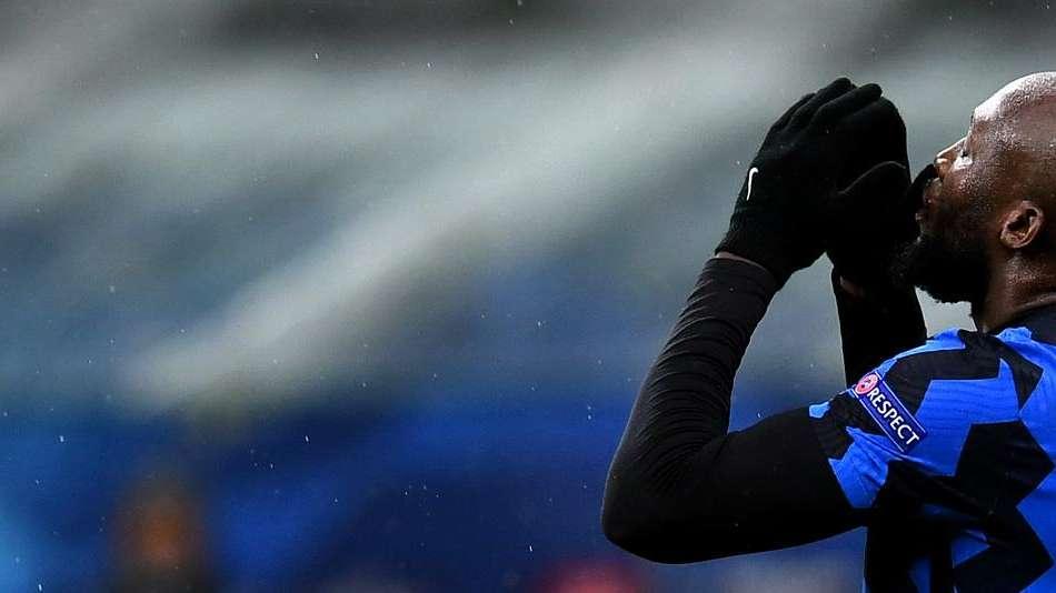 TS - L'Euromaledizione di Lukaku: dopo l'autogol in finale di EL, la parata su Sanchez con lo Shakhtar 