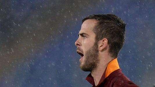 Pjanic alla Rai: "Duello Roma-Juve? Troppo presto"