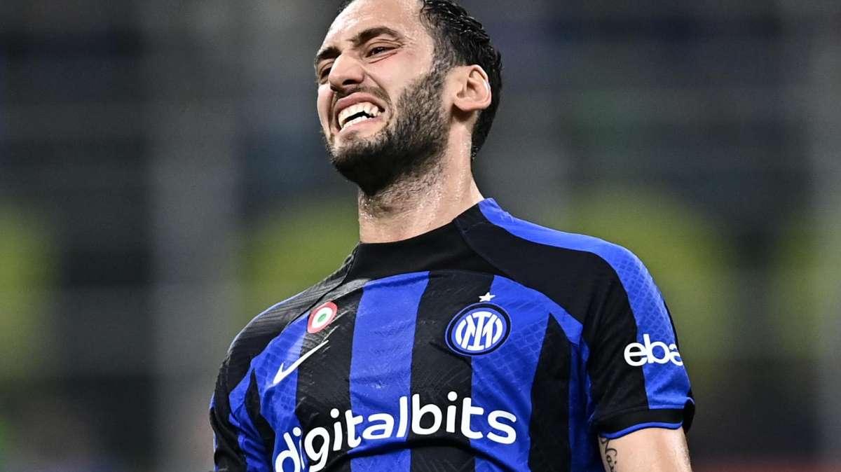 Inter-Napoli, le pagelle - Acerbi annulla Osimhen, Darmian prezioso. Calhanoglu connesso in 5G