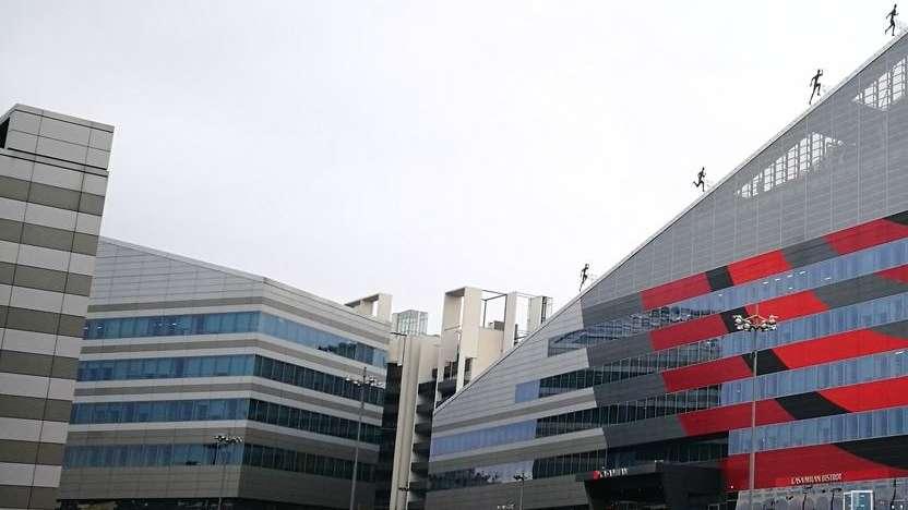 La Guardia di Finanza nella sede del Milan: perquisizioni in corso, indagato l'ad Furlani