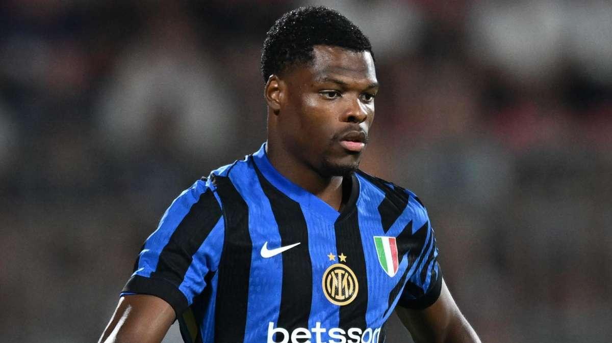 GdS - Dumfries torna e arriva la scelta finale sul contratto: rinnovo senza clausola, palla all'esterno
