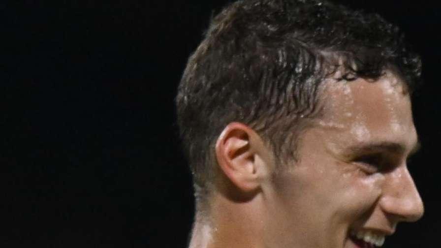 Pavard al 100%: perfetto in tre diverse voci statistiche contro il Benfica