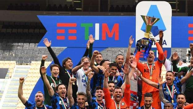 L'Inter continua la festa scudetto sui social: "Una settimana fa"