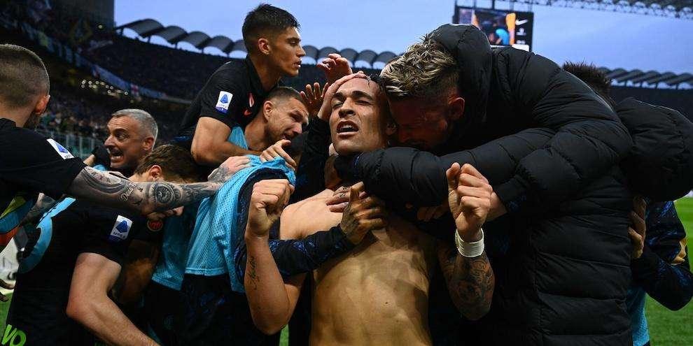 Paradosso e follia a San Siro. L'Inter novella Woody Allen: "Basta che funzioni"