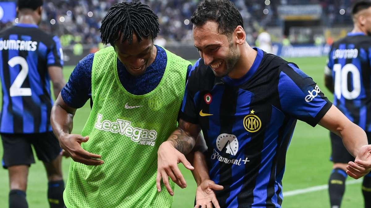 GdS - Dai balli con Cuadrado alle videochiamate con Thuram e Arnautovic: Calhanoglu leader dell'Inter
