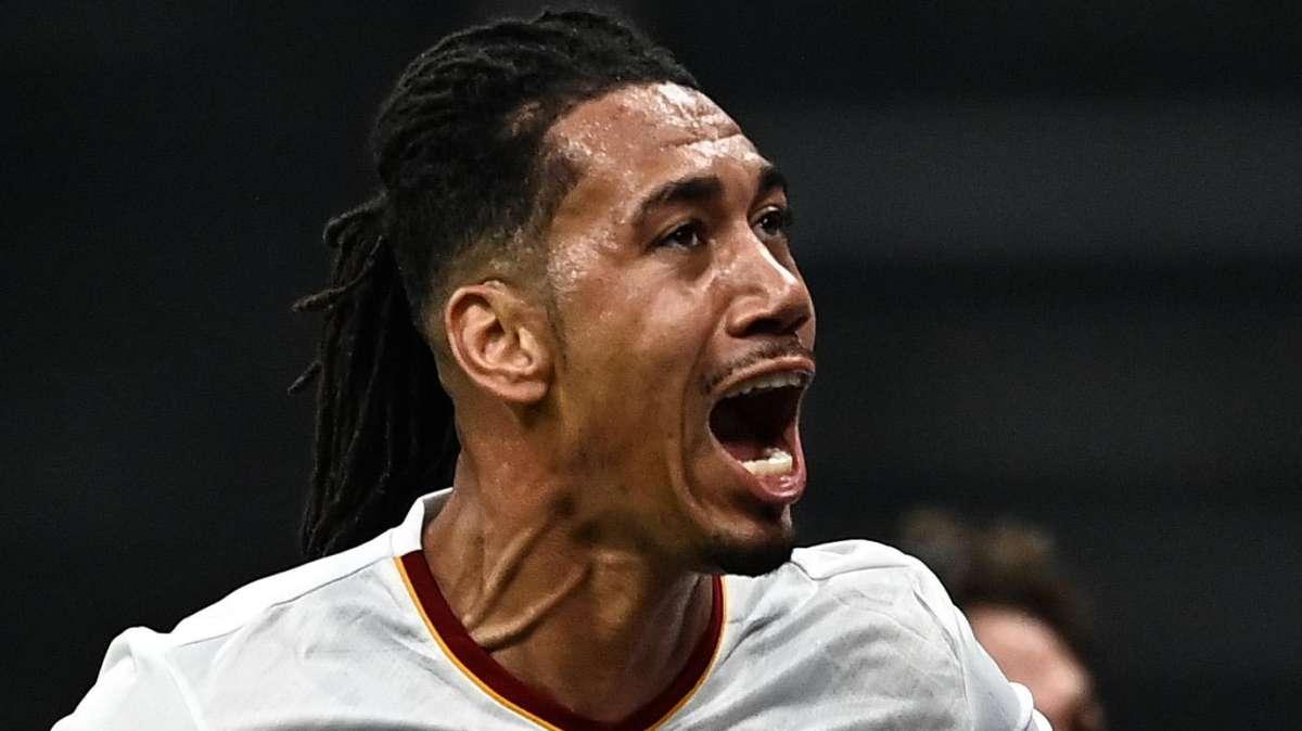 L'agente di Smalling: "Vuole vincere ancora con la Roma quest'anno, continuiamo a trattare"