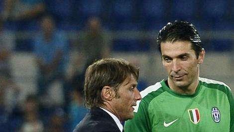 Buffon: "Ogni tanto mi messaggio con Conte. Inter fuori dalla Champions? Per noi non cambia nulla"