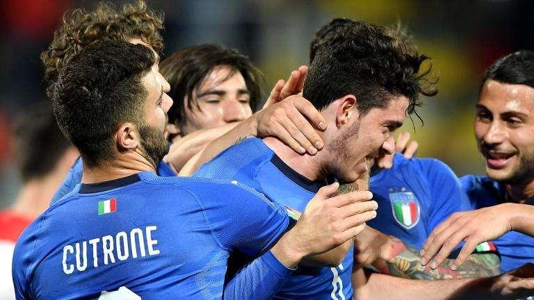 Italia U-21, Bastoni festeggia la convocazione: "Onorato di far parte dei 23"