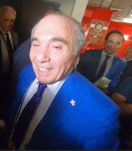 COMMISSO, Chiesa? Mi si è seduto vicino. Resta