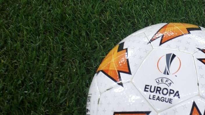 Europa League, Lazio ko ma resta prima. Roma vince e va ai playoff