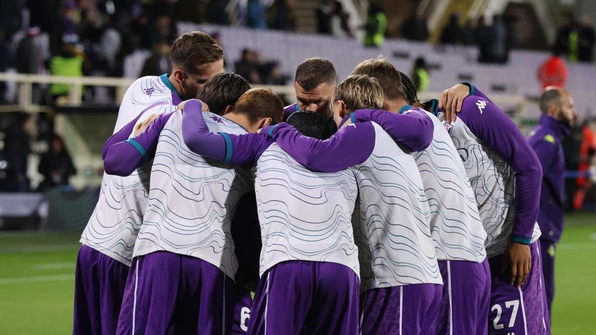 Fiorentina: "Solidarietà a giocatori e famiglie minacciati. Garantiremo misure necessarie per la sicurezza"