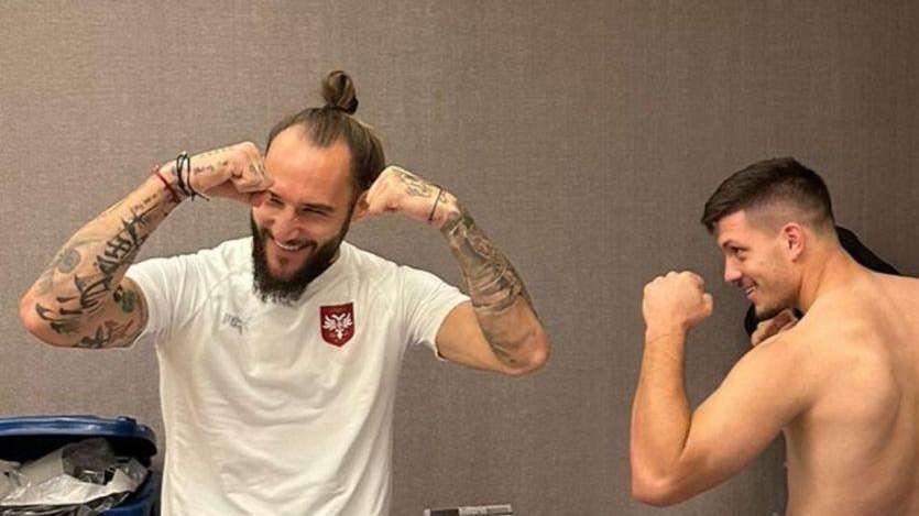 FOTO, Jovic spegne i gossip e scherza con Gudelj