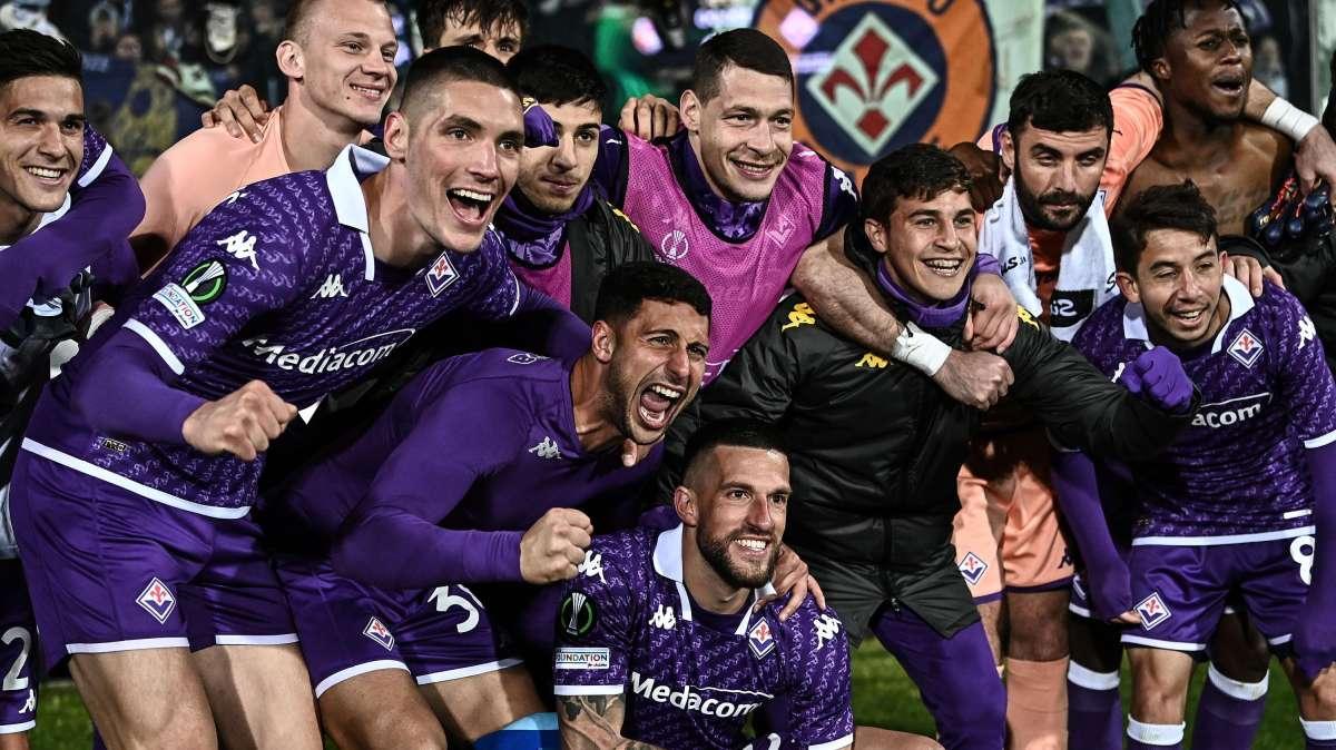 VIDEO, La festa della Fiorentina prosegue in spogliatoio
