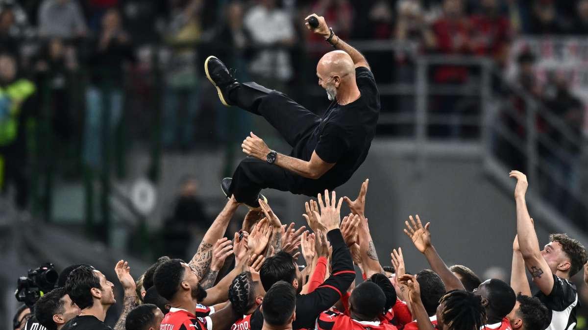 Scudetto e coro, Pioli torna nello stadio in cui è stato Re. Ma la sua Fiorentina arranca