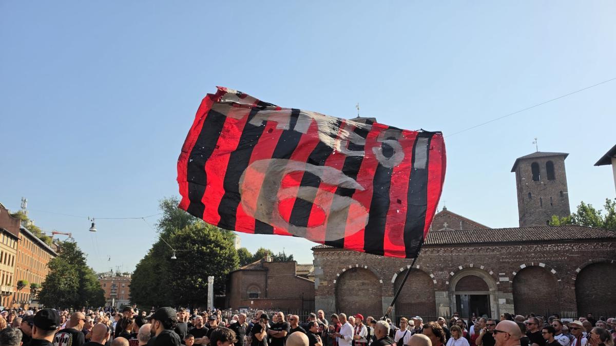 Dalla Figc alla Lega di A, i vertici del calcio ai funerali di Baresi