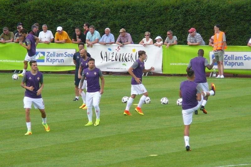 FOTO FV, Il riscaldamento dei viola a 30' dal match