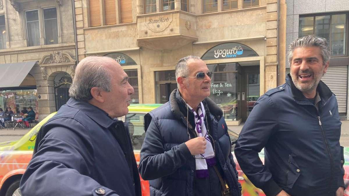 FOTO FV, Commisso all'Hotel viola: con lui alcuni tifosi