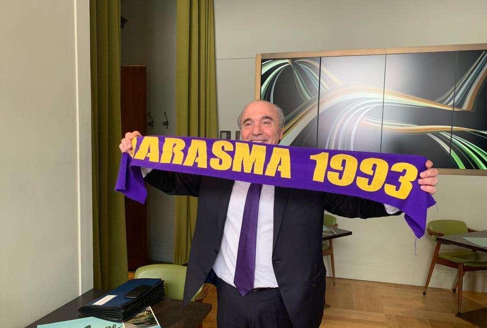 FOTO FV, Sciarpa viola a Rocco: "Qui spenderò!"