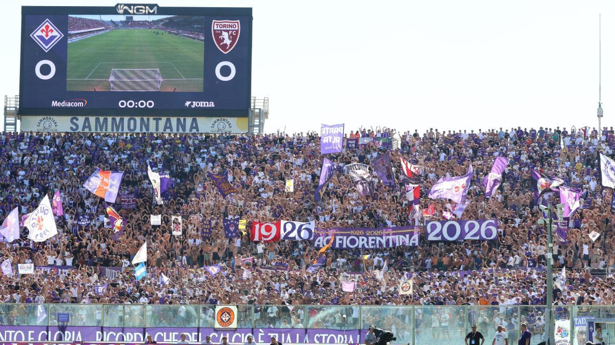 Fiorentina-Napoli costa caro anche alla società: multa da 11mila euro per cori e ritardi