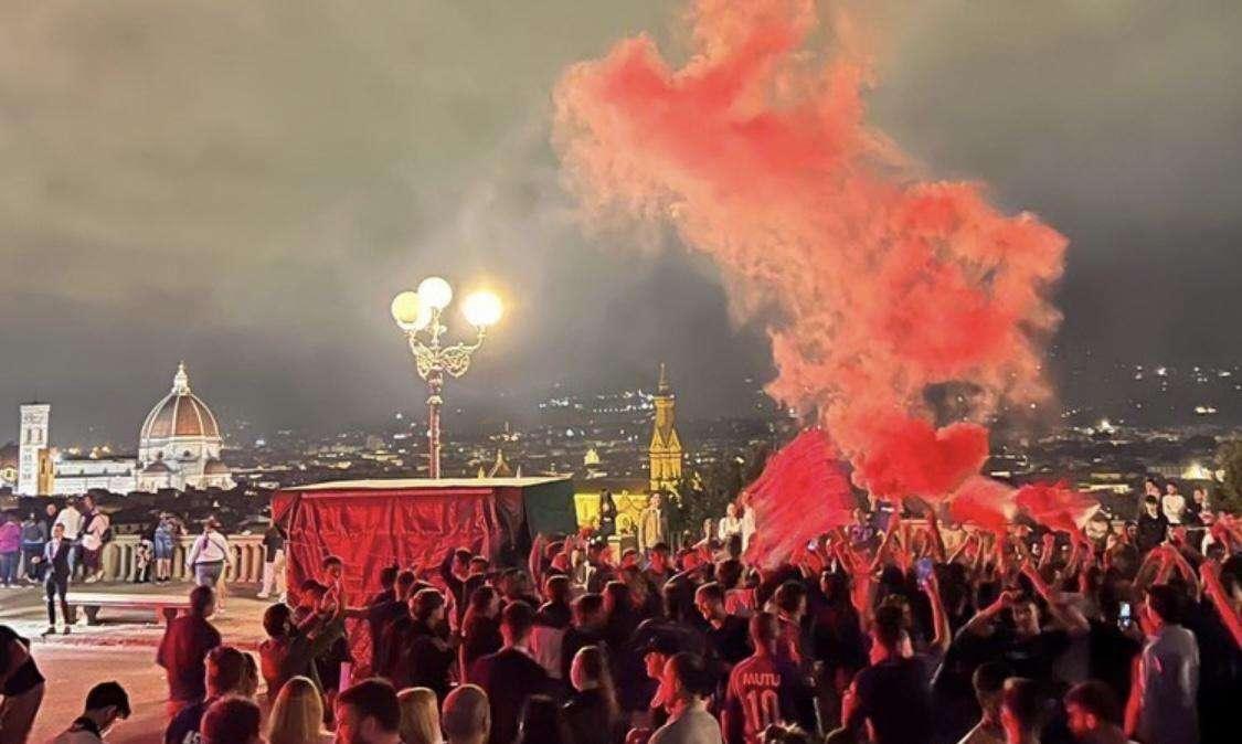 VIDEO FV, Ecco i festeggiamenti viola al Piazzale