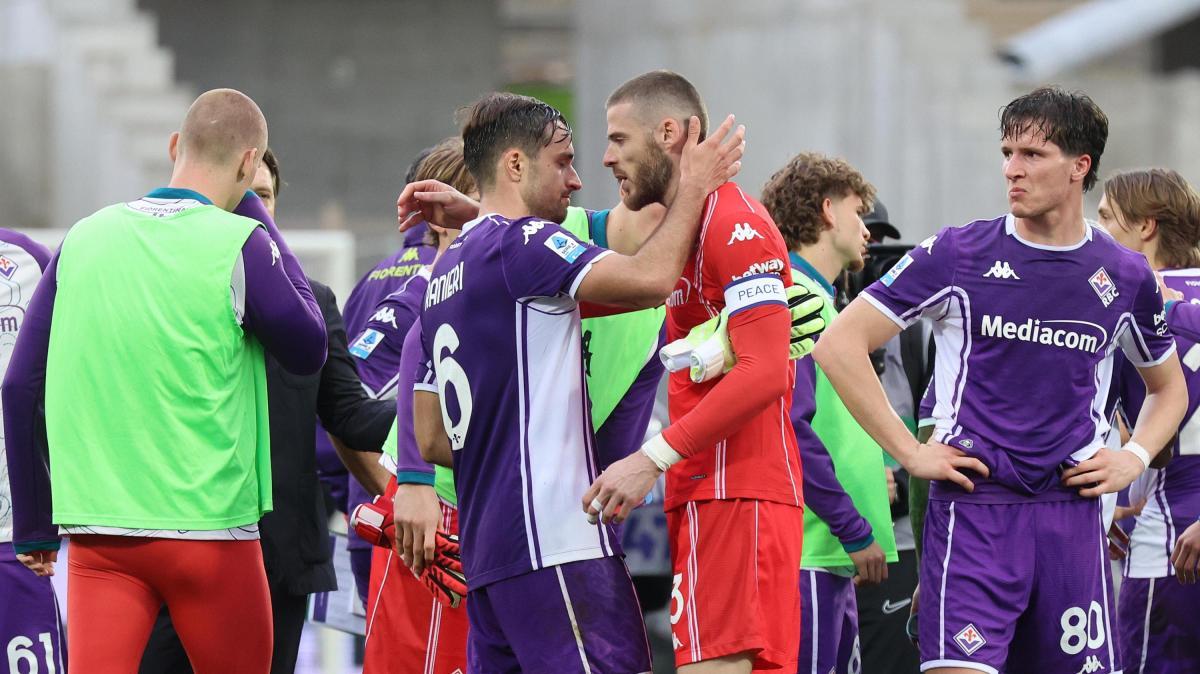 La Fiorentina ha blindato la difesa: domani per De Gea e compagni arriva l'esame Malen