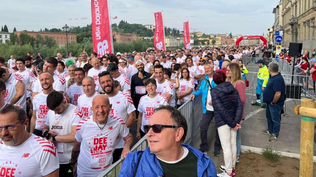 FOTO-VIDEO FV, La partenza della Deejay Ten di Firenze