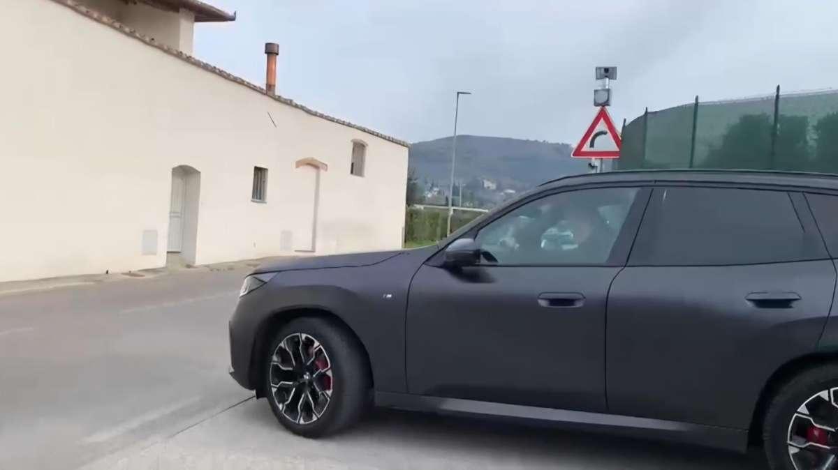Fiorentina ancora in ritiro, Ferrari lascia il Viola Park in macchina, poi rientra