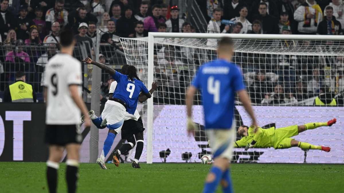 Germania 3, Kean 2: l'Italia accorcia con un altro gol dell'attaccante viola