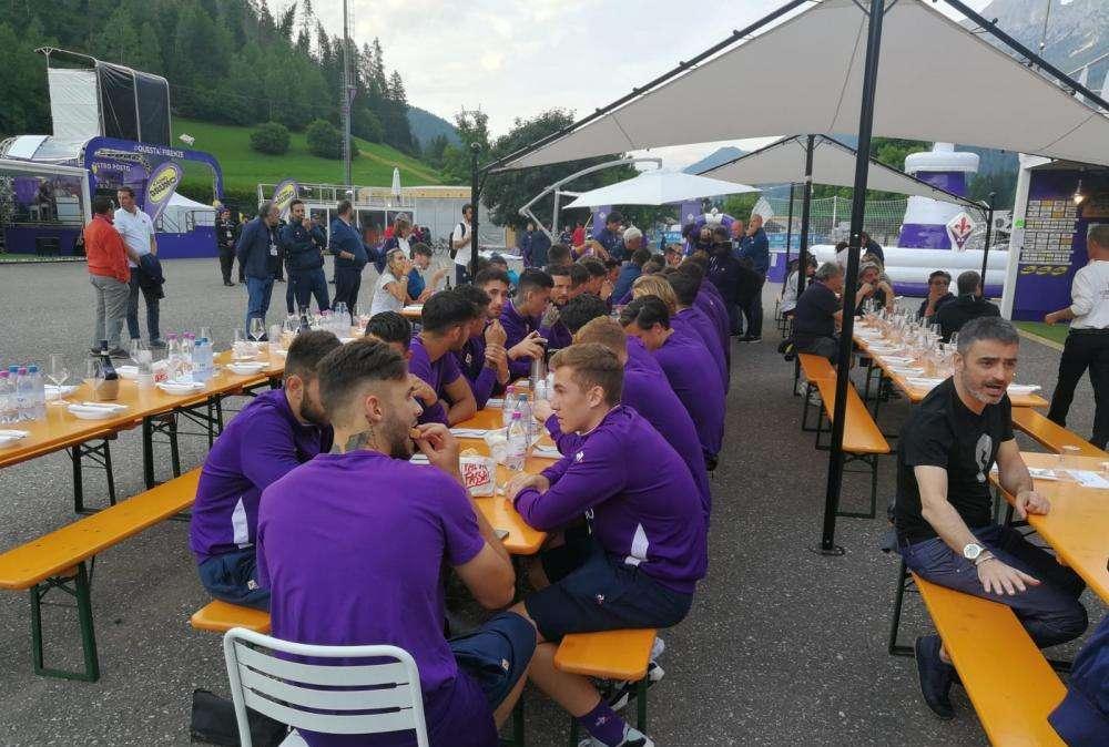 FOTO FV, Fiorentina a tavola al Viola Village