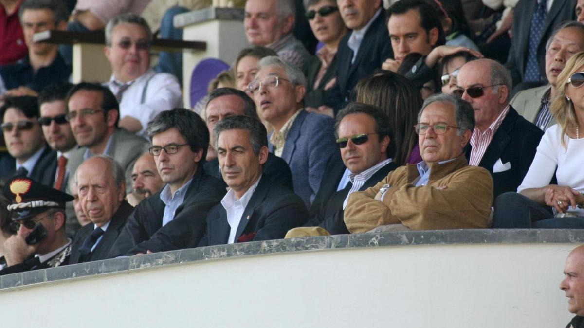 L'ex presidente viola Salica: "Ecco cosa dovrebbe fare un dirigente della Fiorentina"