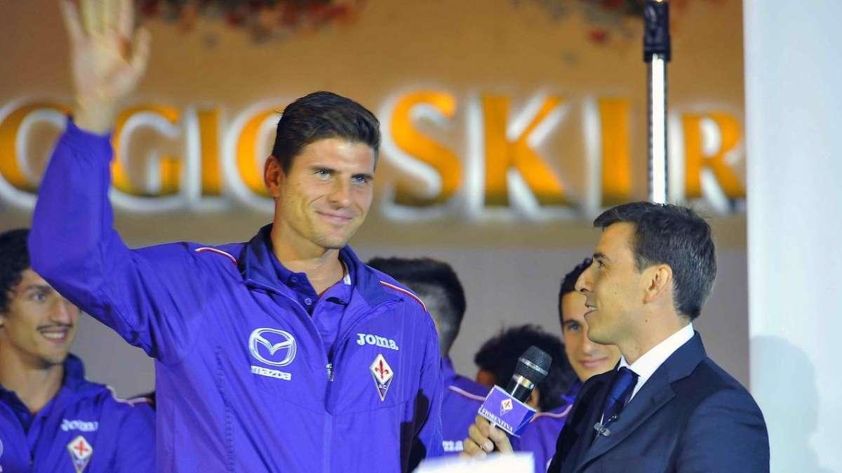 MOENA, Gomez saluta i tifosi. Cori per Borja e Pasqual