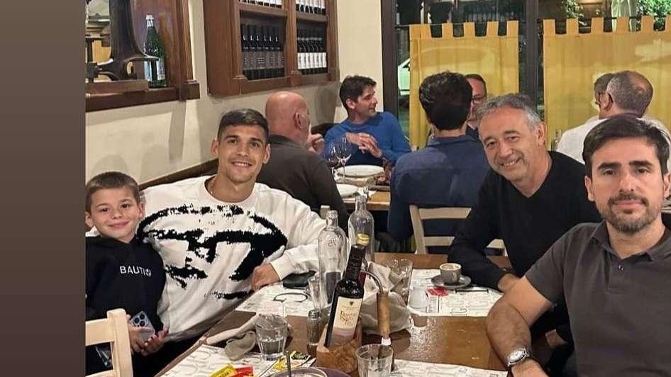 FOTO, Quarta a cena con l'agente: "Progettando il futuro"