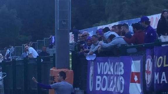 FOTO FV, E Tata si concede già a selfie coi tifosi