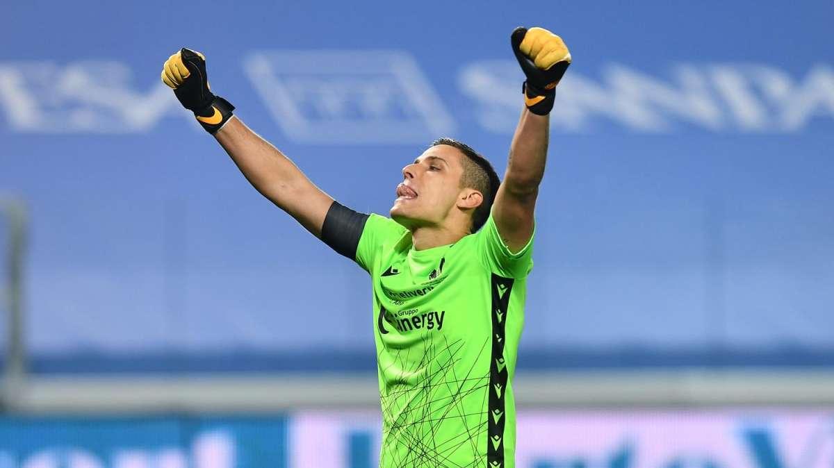 VER-FIO 0-1, Chance viola, si salva Silvestri in corner